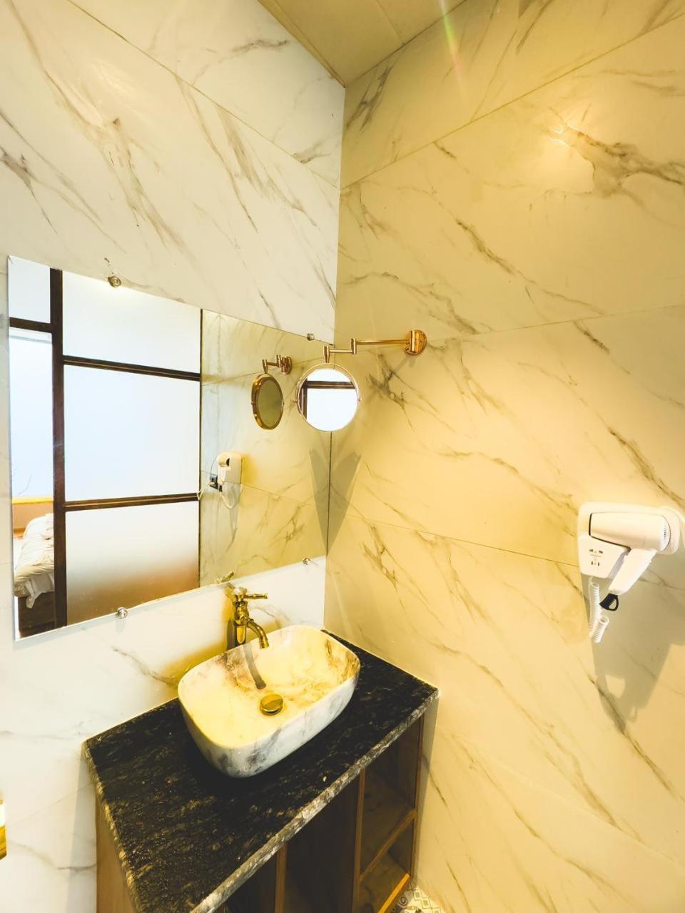 Infinity Sky Glamps Otel Manāli Dış mekan fotoğraf